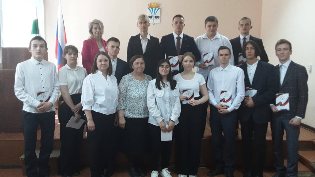 Каргапольские школьники познакомились с работой Администрации Каргапольского муниципального округа.