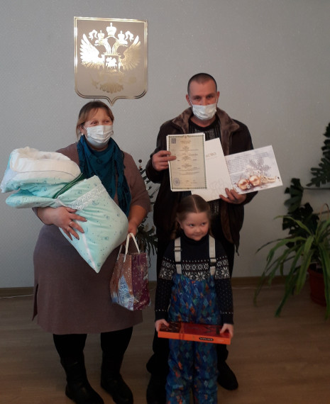 В Каргапольском районе родился двухсотый малыш. В Каргапольском районе родился двухсотый малыш.